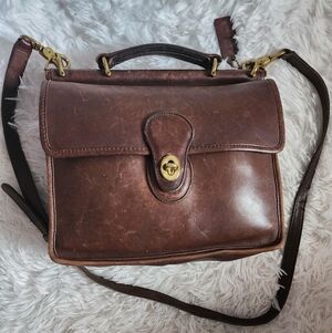 Coach WILLIS Brown Leather Turn-Lock